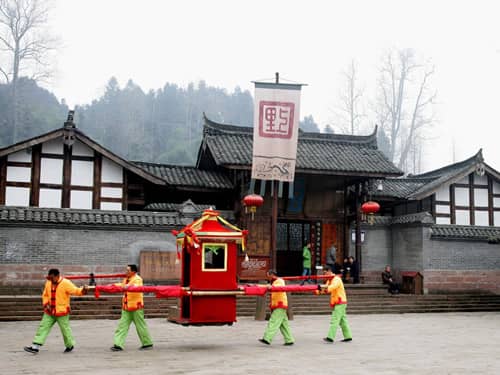 梦见送亲是什么意思